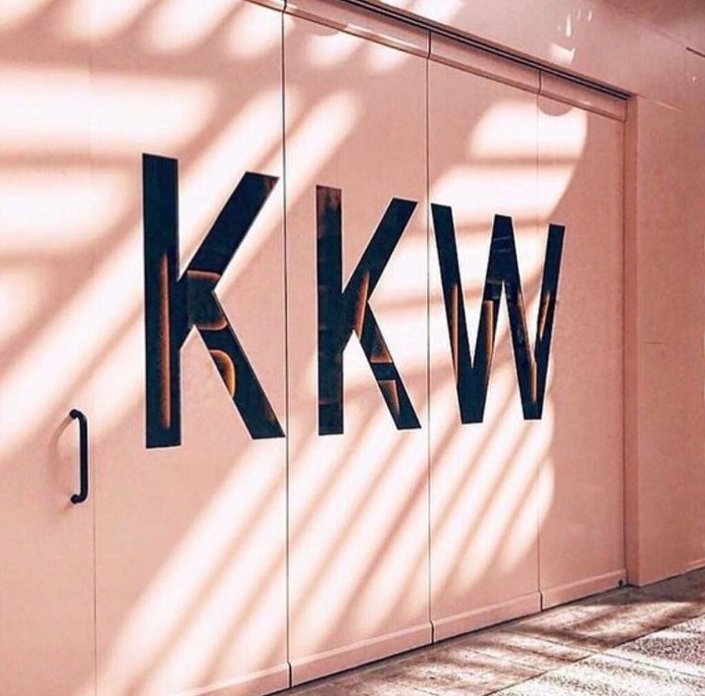 Just a few more weeks left of my @kkwbeauty pop at at the Westfield Century City...