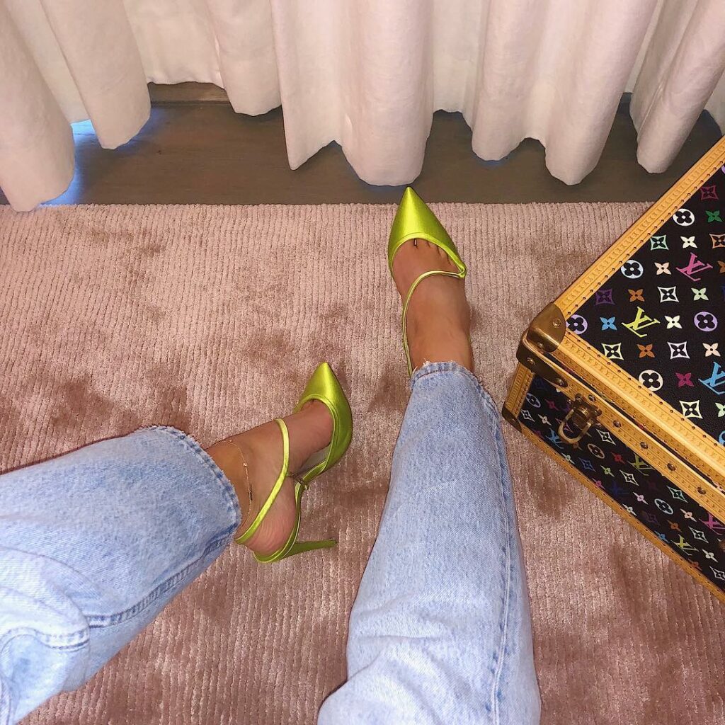 shoe cam...
