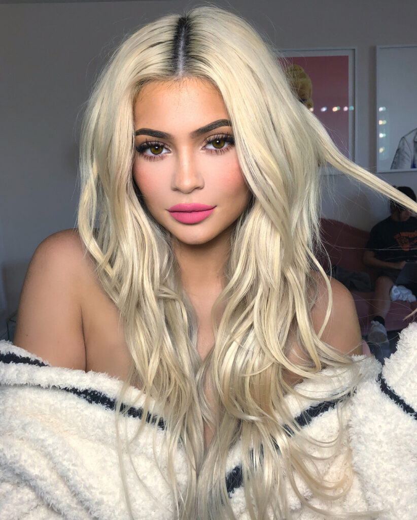 which lip? wearing TWENTY ONE & BADDIE  @kyliecosmetics...
