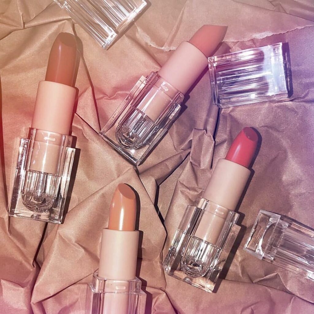 Peach lips available now at kkwbeauty.com...
