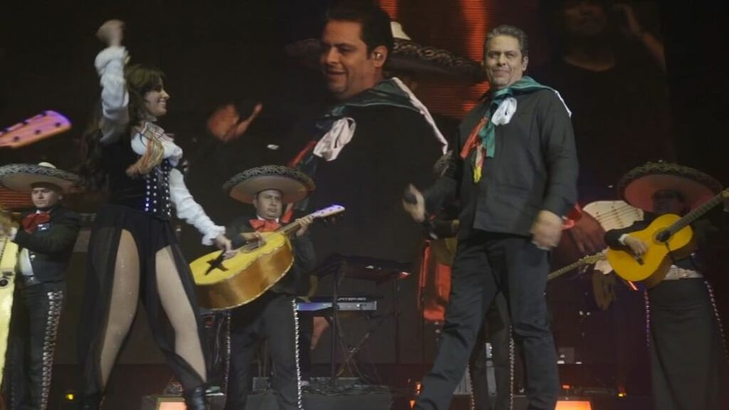 ASI SE LLEVA MEXICO EN LA PIEL, Mi PAPAAAAAAA !! #nbtstourcdmx...