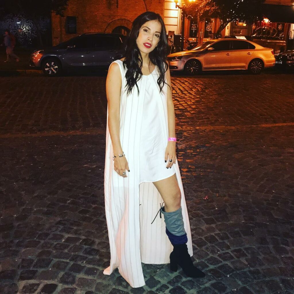 About last Night  Amigos míos! Como dicen que les va???? Viernes ! Que lindo ! H...