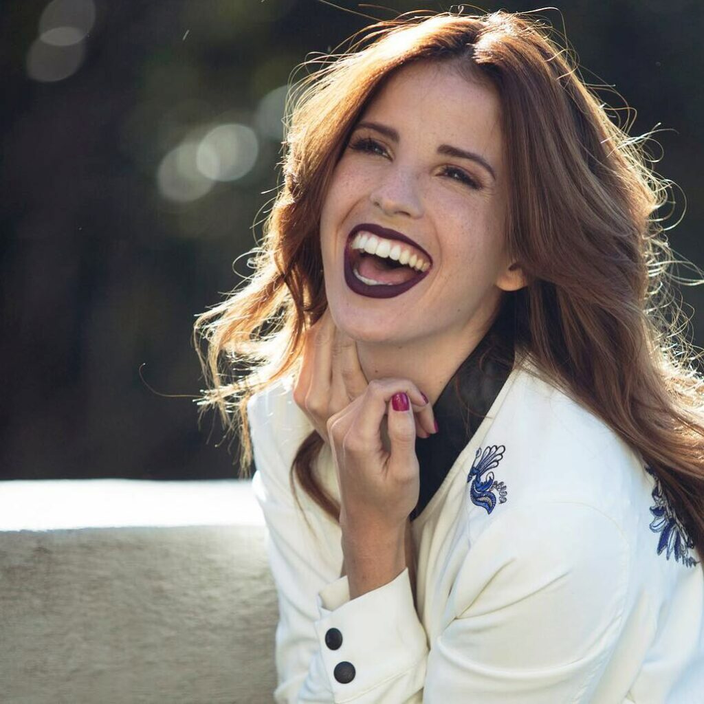 Buen día amigos!  Arranco este viernes a pura sonrisa xq para mí eso es fundamen...
