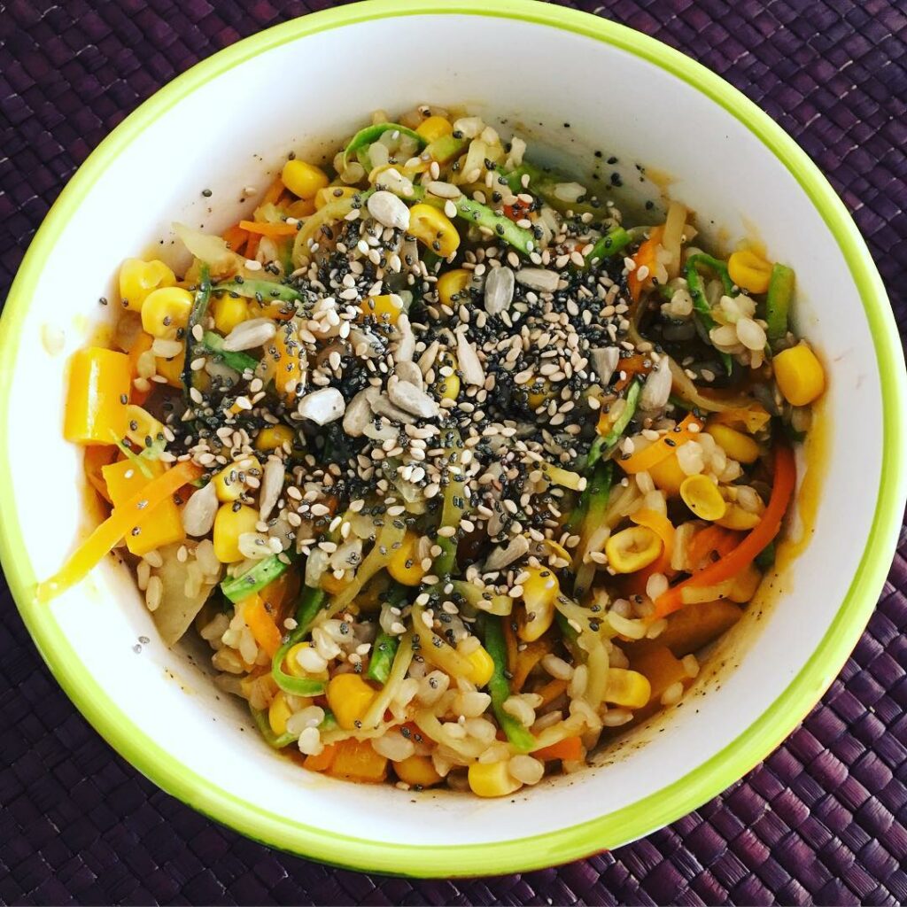 Luego de entrenar un rico plato hecho con mis propias manos! 
 Arroz yamani con ...