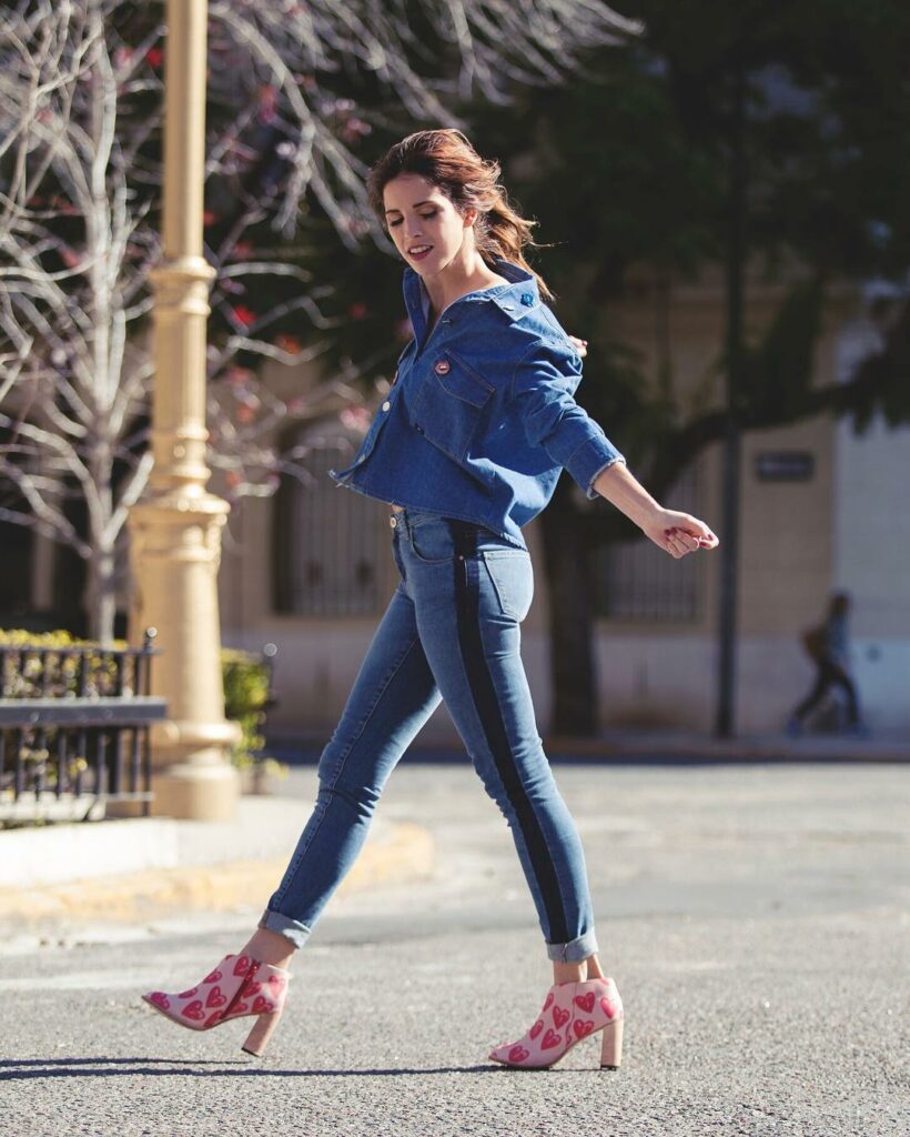 Paseando x aquí ! @anitathomasph...