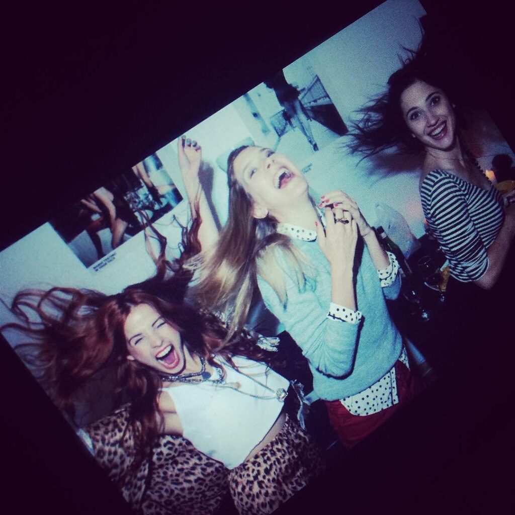 Cande Molfese: Miren la foto que me recuerda Facebook Porque recordar es volver a pasar x el … Miren la foto que me recuerda Facebook Porque recordar es volver a pasar x el ...