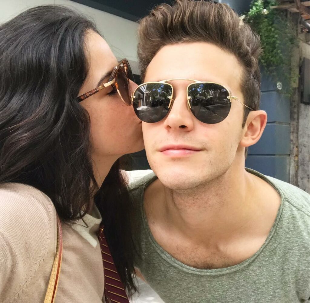 Reencuentro de gordos !  Viernes a puro amore  @ruggeropasquarelli 
Ustedes en q...