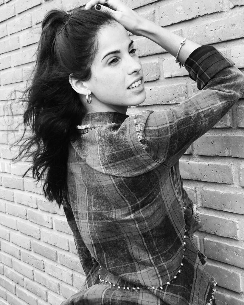 Cande Molfese: Buenas buenas mis amigos!!! Como dicen que les va? Al mal tiempo! Buena cara ant… Buenas buenas mis amigos!!! Como dicen que les va? Al mal tiempo! Buena cara ant...