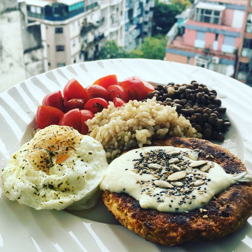 Hay siempre que ponerle amor a la cocina, preparen sus platos y sorpréndase!  le...