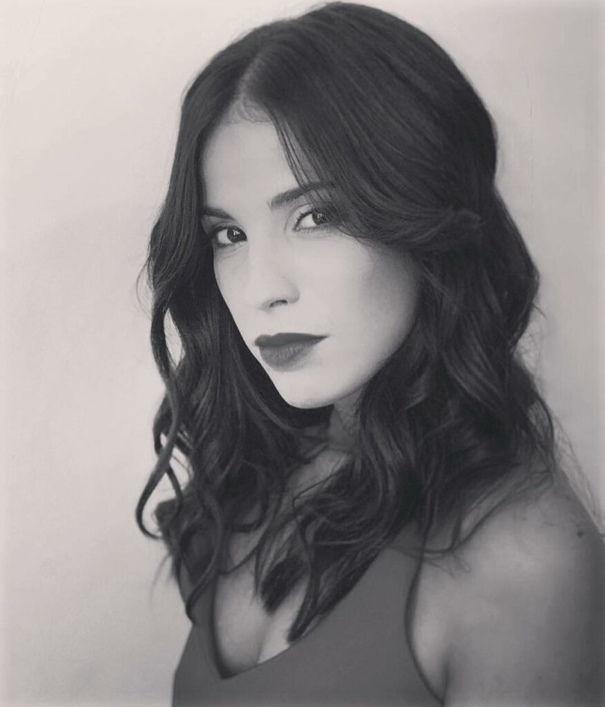 Cande Molfese: Un poco de lo que fue el back de hoy para la próxima edición de @parateensonline… Un poco de lo que fue el back de hoy para la próxima edición de @parateensonline...