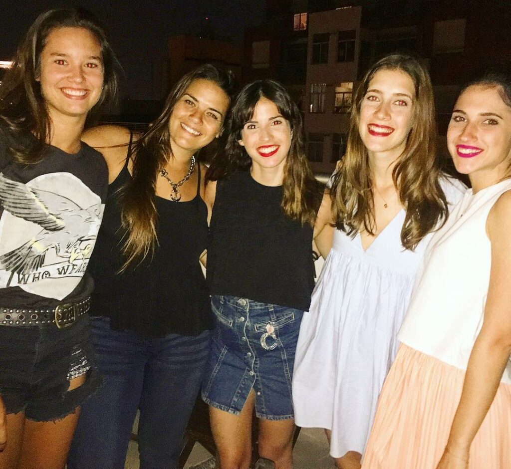 Cuando te encontras con amigas del @lodocomello @clarialonso @manuvialeok @micav...