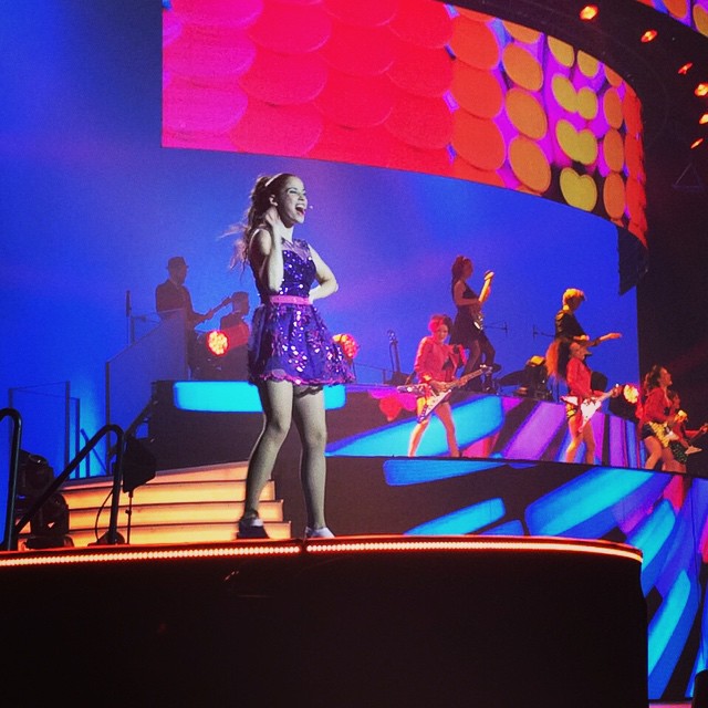 Buen día Marsella ! Se v#ViolettaLive ...