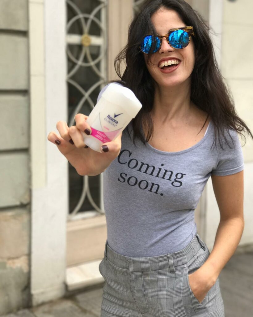Cómo dice mi   COMING SOON a esta semana llena de cosas!! Y yo la espero con los...