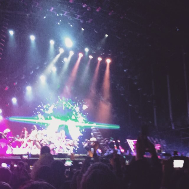 Enserio @katyperry sos increíble, sosa genial, sos talento puro. Increíble show ...