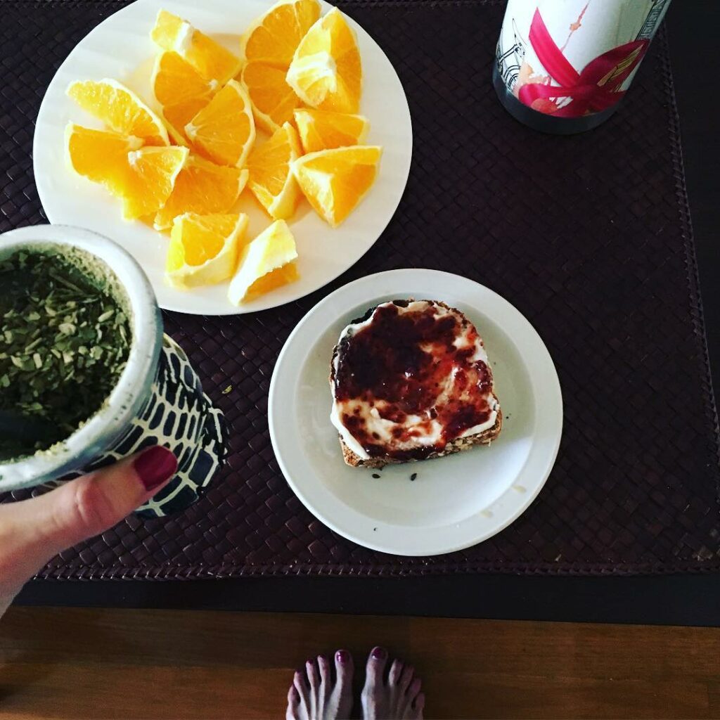 Buen día ! Se arranca esta mañana con toda ! Hoy es viernes ...
