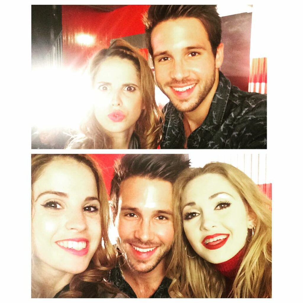 Miren con quien nos encontramos en París !!!!  @mechisoy @damienlauretta ...