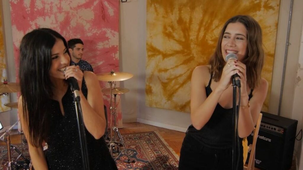 Hoy es sábado de #CandeCovers  Que felicidad !!!! 
Esta vez me di un doble gusto...