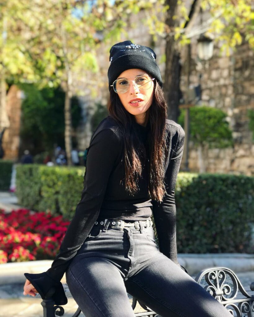 Hola amigos !!! No se pueden imaginar lo feliz que estoy  Estoy en Sevilla y est...