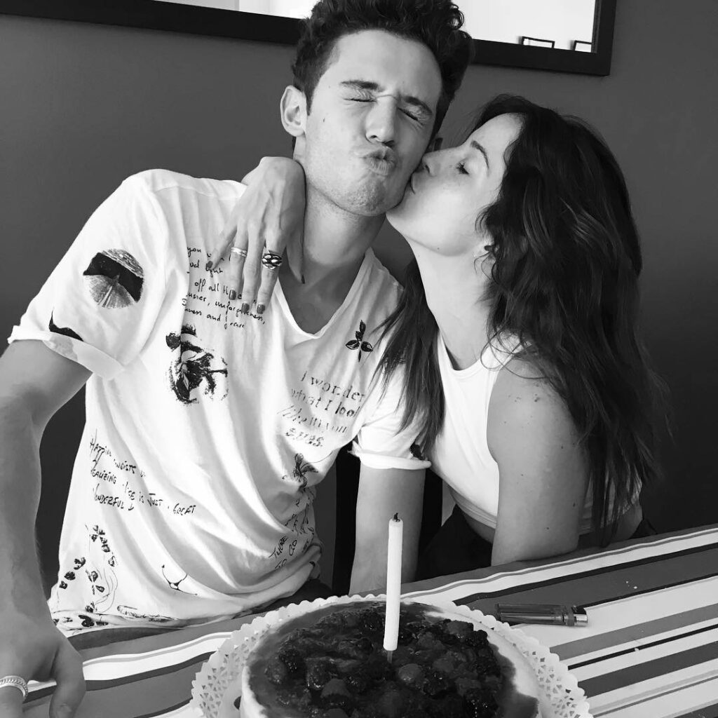 Y ahora sí te digo... Feliz cumple amore  por mil cumples más juntos  @ruggeropa...