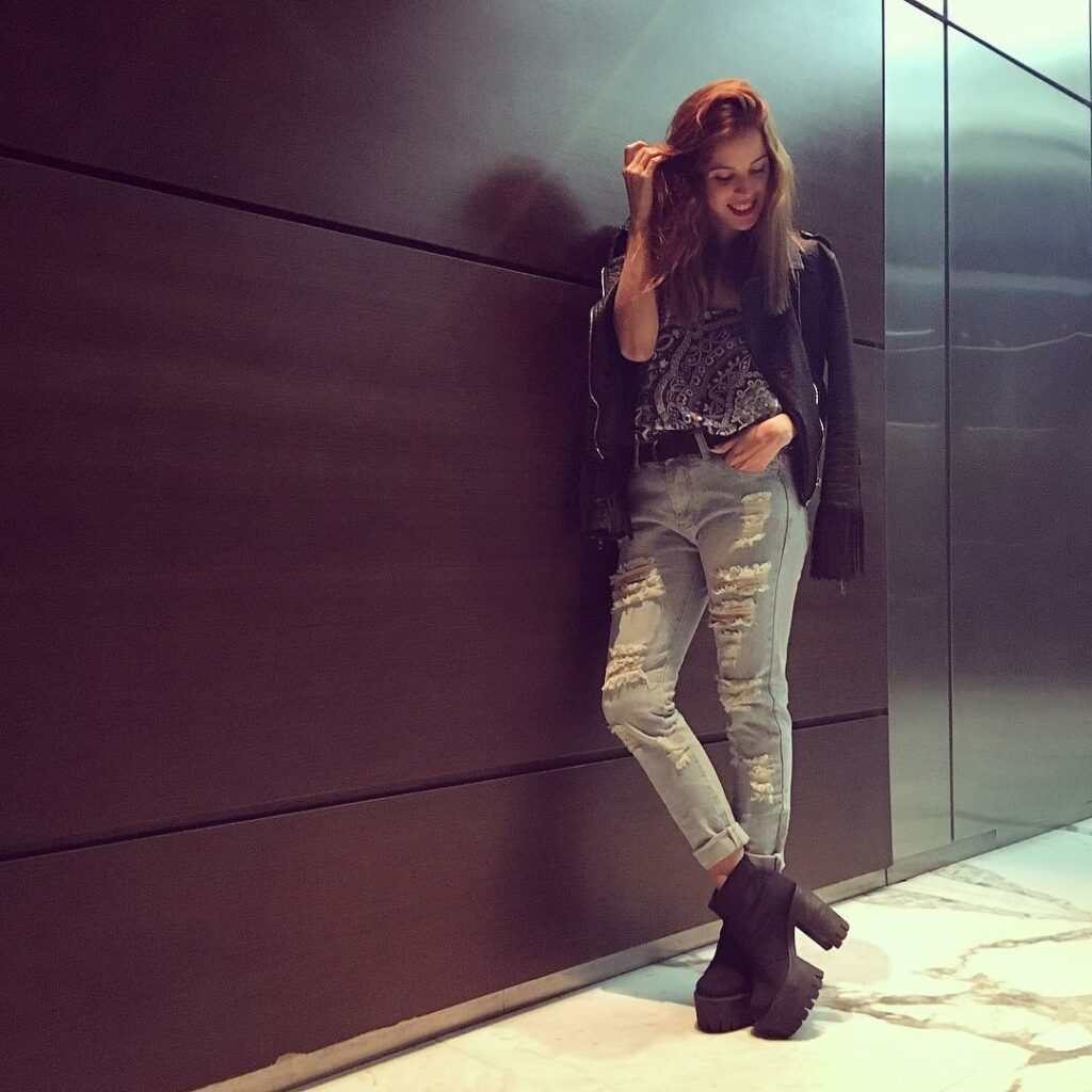 Viernes x la noche con total look @pagochico  A disfrutar el finde! ...