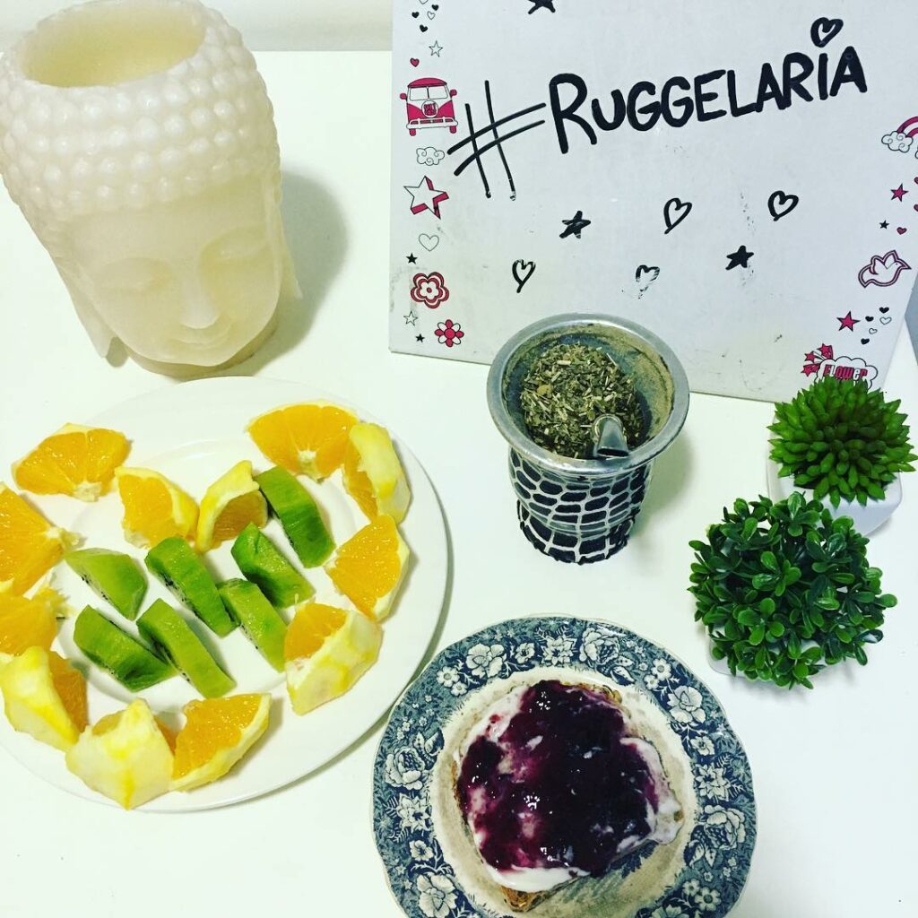 Buen día!Hoy se estrena #Ruggelaria no se lo pueden perder! A las 14 hs Argentin...