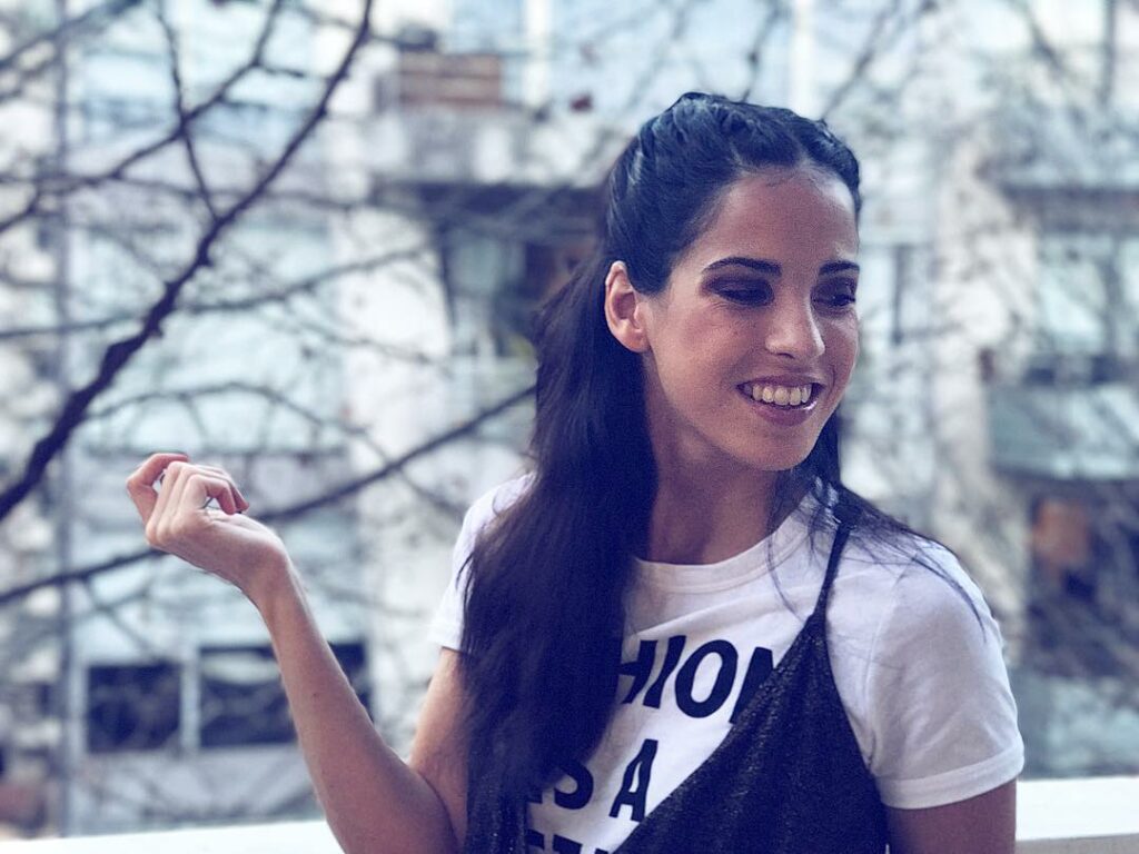 Así yo ahora mismo! Lista para el programon de hoy!  Como andan ustedes ? 
No se...