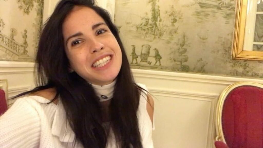 MARTES de #etiquetados  Hoy vamos a hablar con nuestra invitada @malena.narvay s...