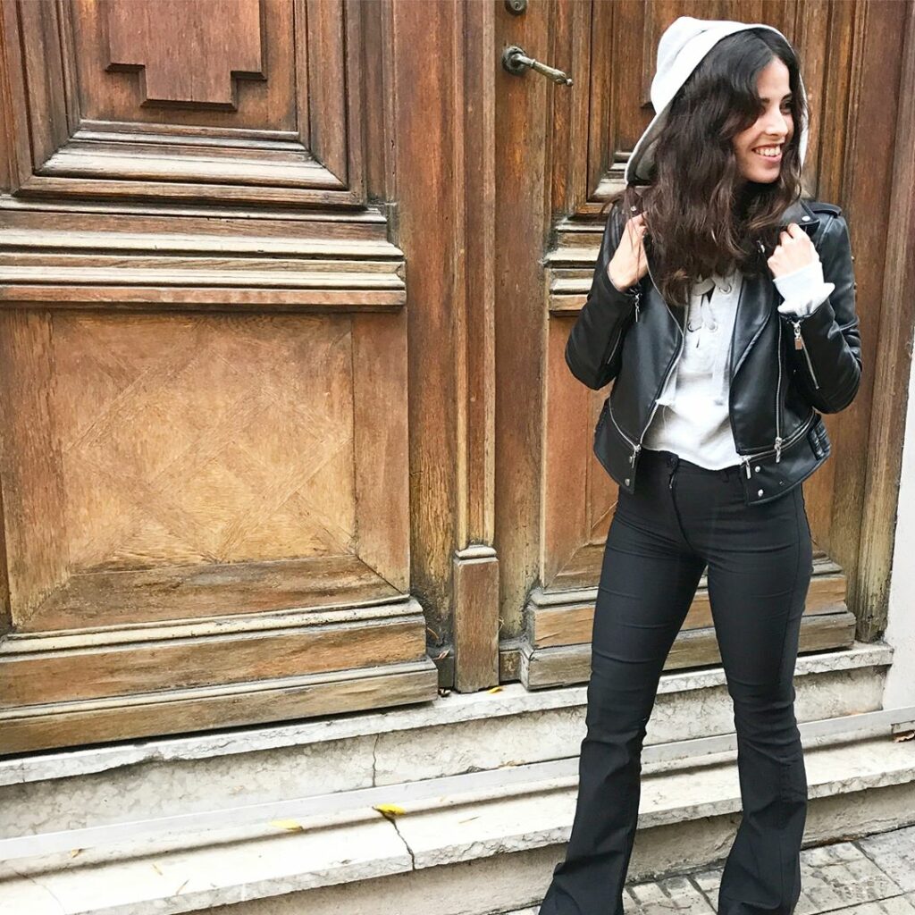 Pinto la lluvia en Buenos Aires pero nada me detiene !!!!  Muy pronto una linda ...