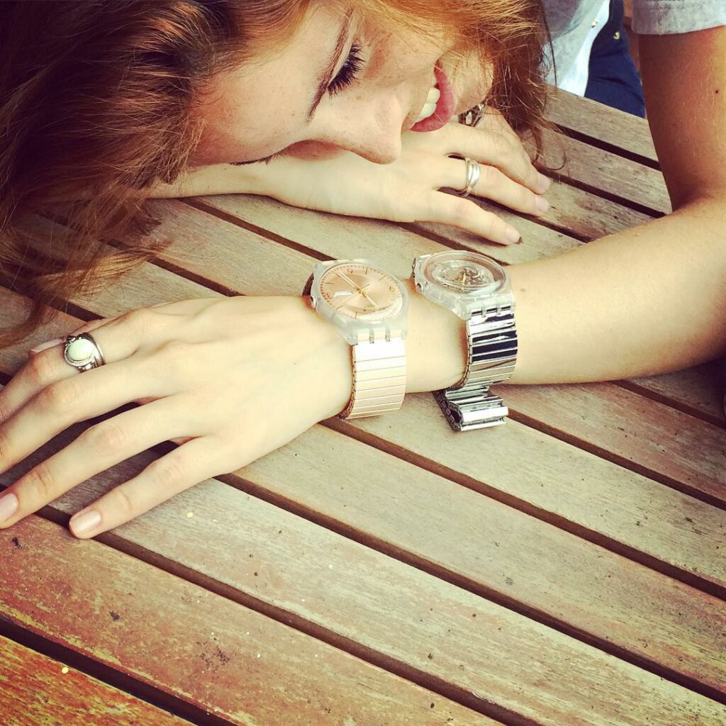 Gracias por este lindo regalito de Navidad que me mando @swatch y gracias por ac...
