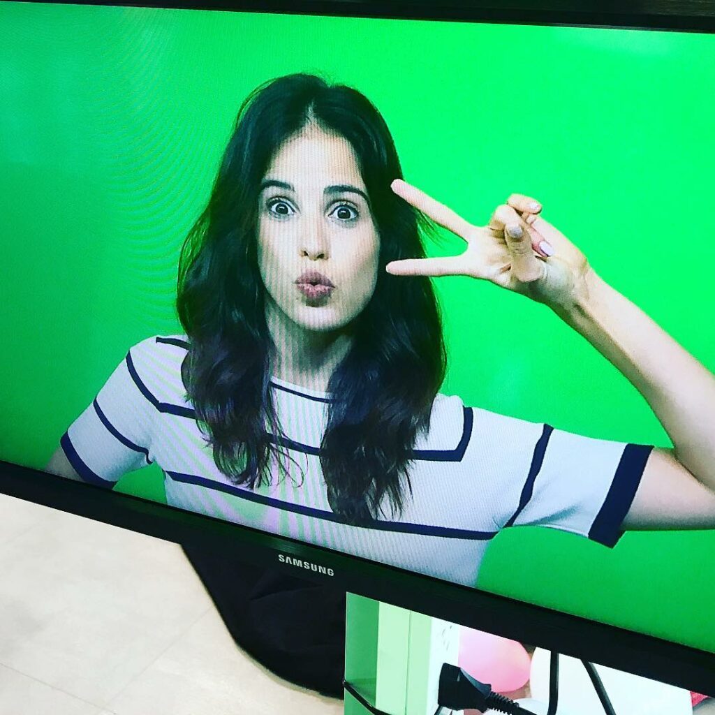 Ya aquí en @eltrecetv preparando algo lindo para todos ustedes !  Muy pronto lo ...