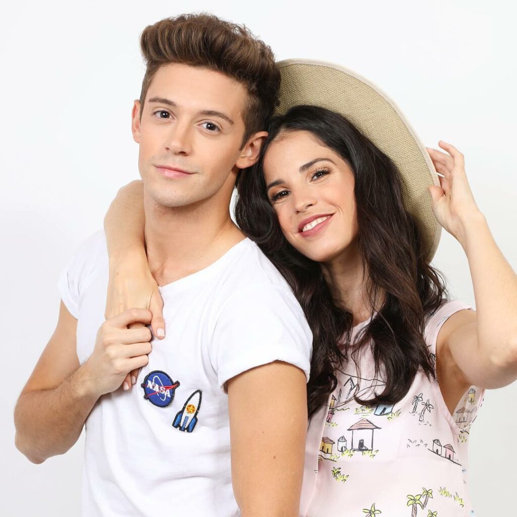Solo tu  @ruggeropasquarelli  by @anitathomasph ...