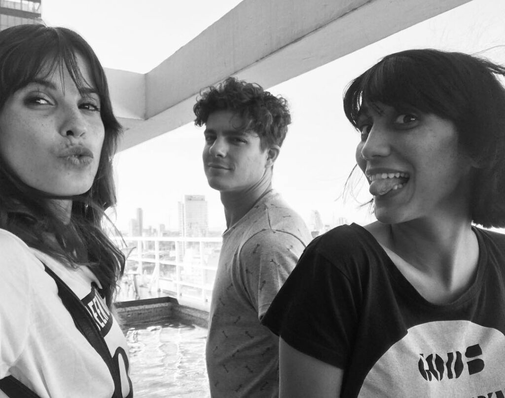 Nos hacemos los cools  @maiu.bolotnicoff @facugamba ...