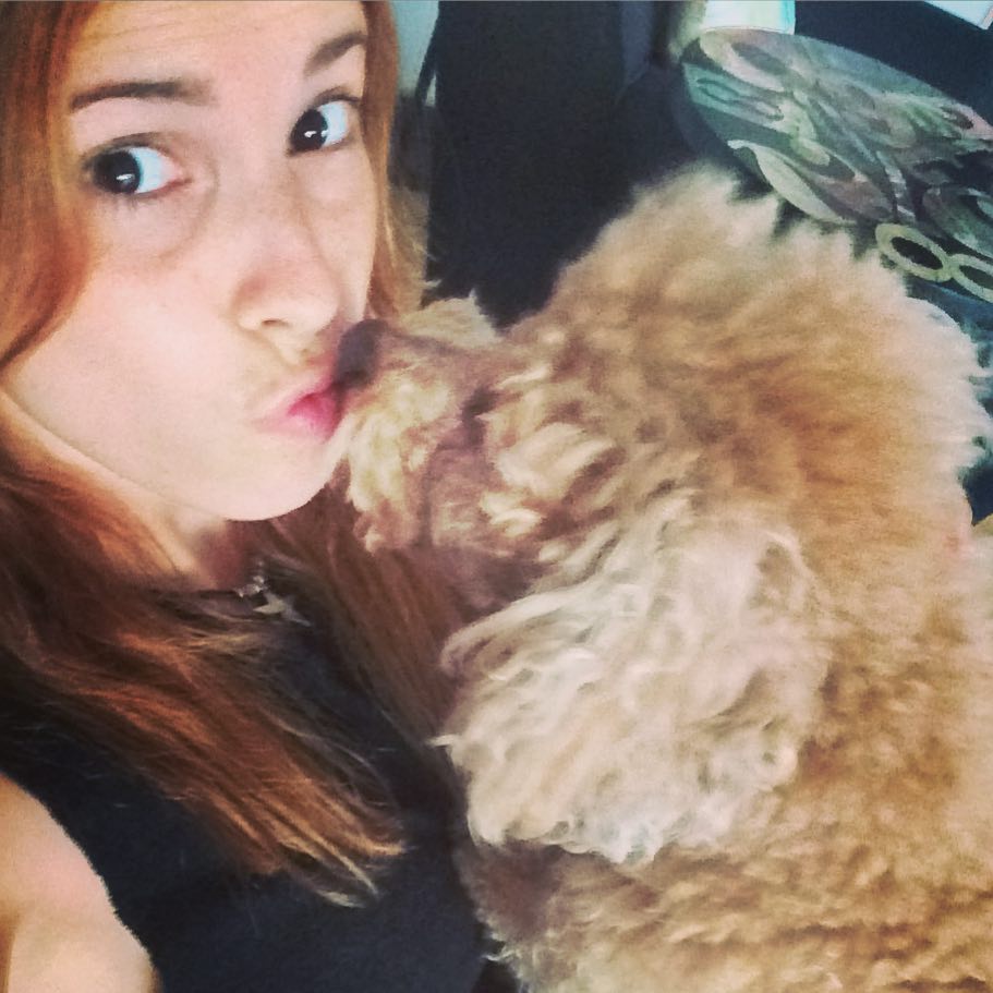 Yo llego y él me llena de besos ...