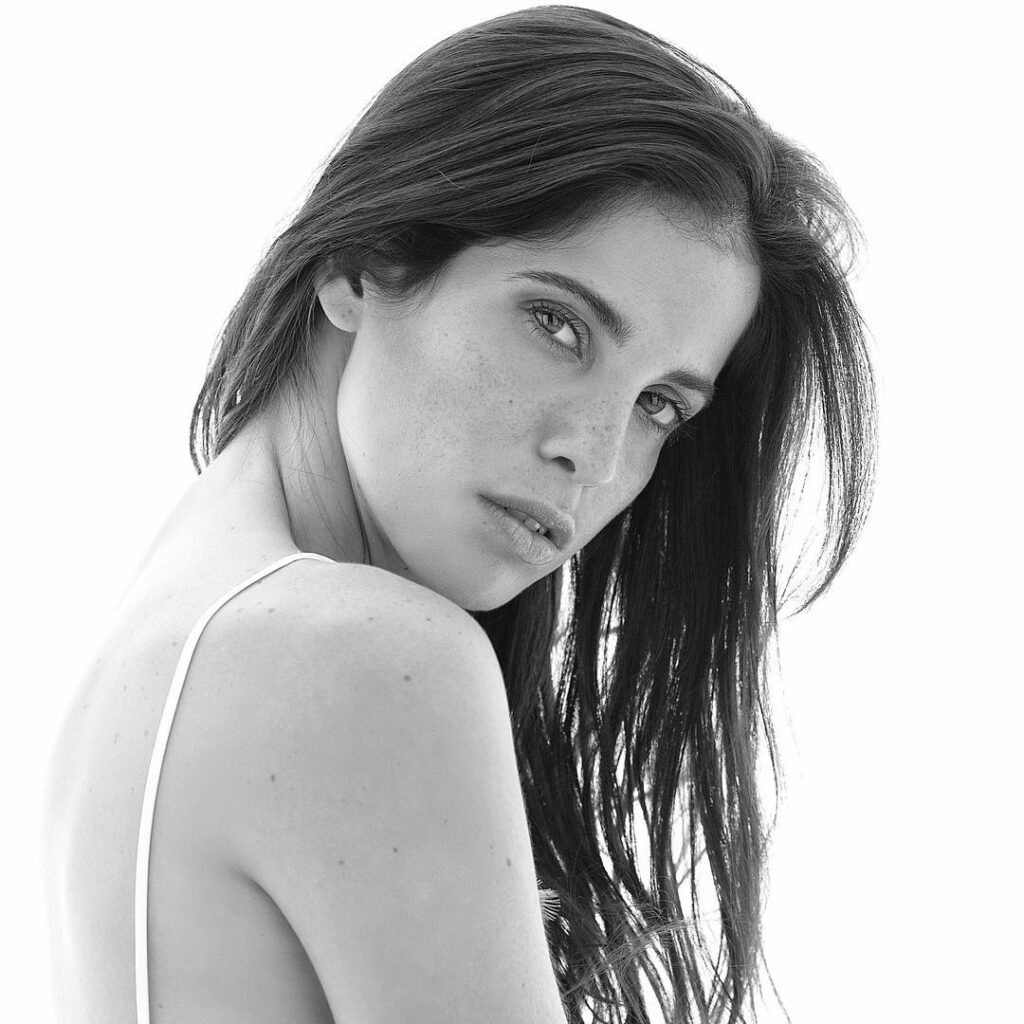 Black and White  @fabianmorassut 
Buen martes para todos amigos! Luego de unas m...