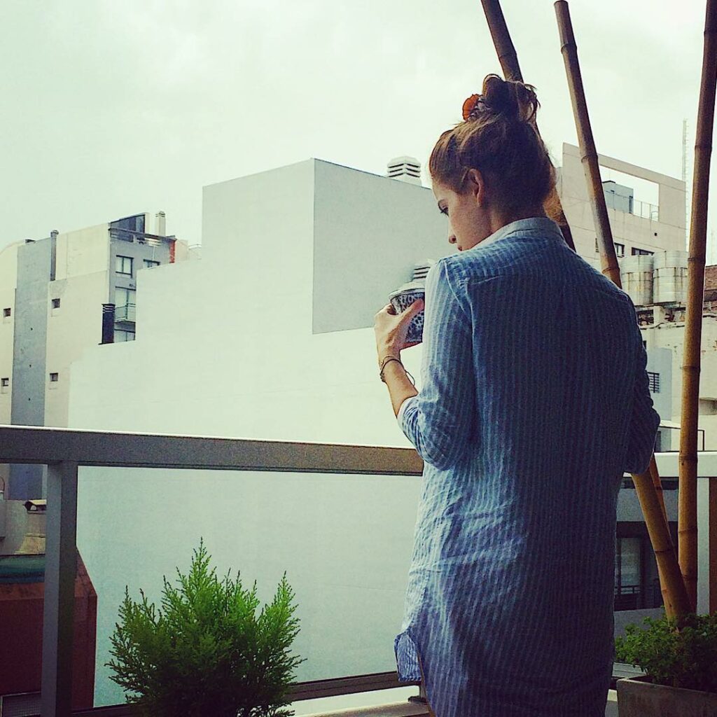 Día nublado en Bs. As. eso hace que siga en pijama sin culpa y tomando mate... ...