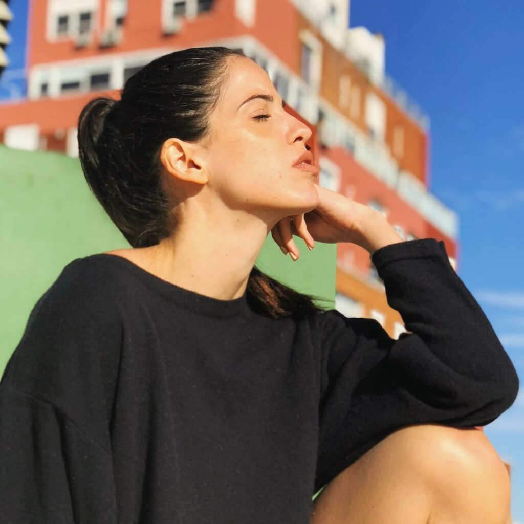 Vitamina D para mi  Que lindos los días así ! 
Hoy día de aquí para allí pero ll...