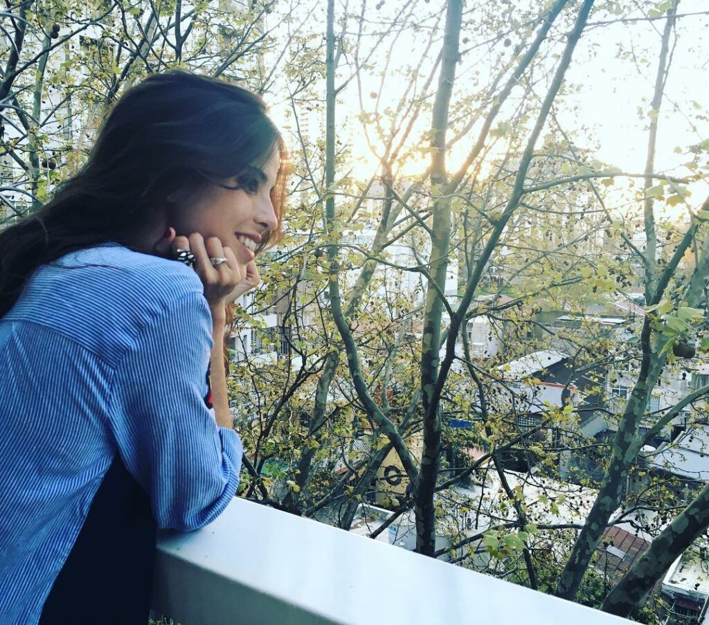 Buenas tardes amigos! No se pierdan el programon de hoy en fansenvivo.tv  recibi...