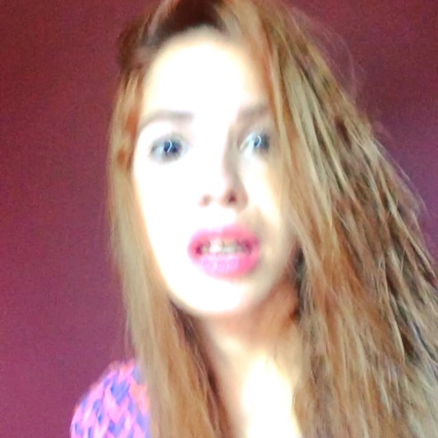 Buen día Budapest!!!!!!! Acá mirando #ruggelaria  ustedes ya lo vieron??? Subscr...