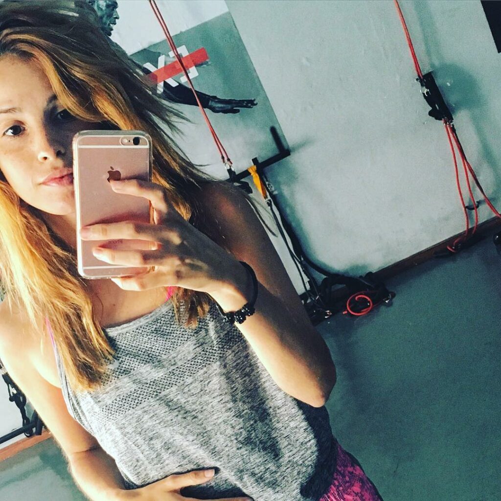 Arrancar la mañana entrenando en @funcionalgymok ...