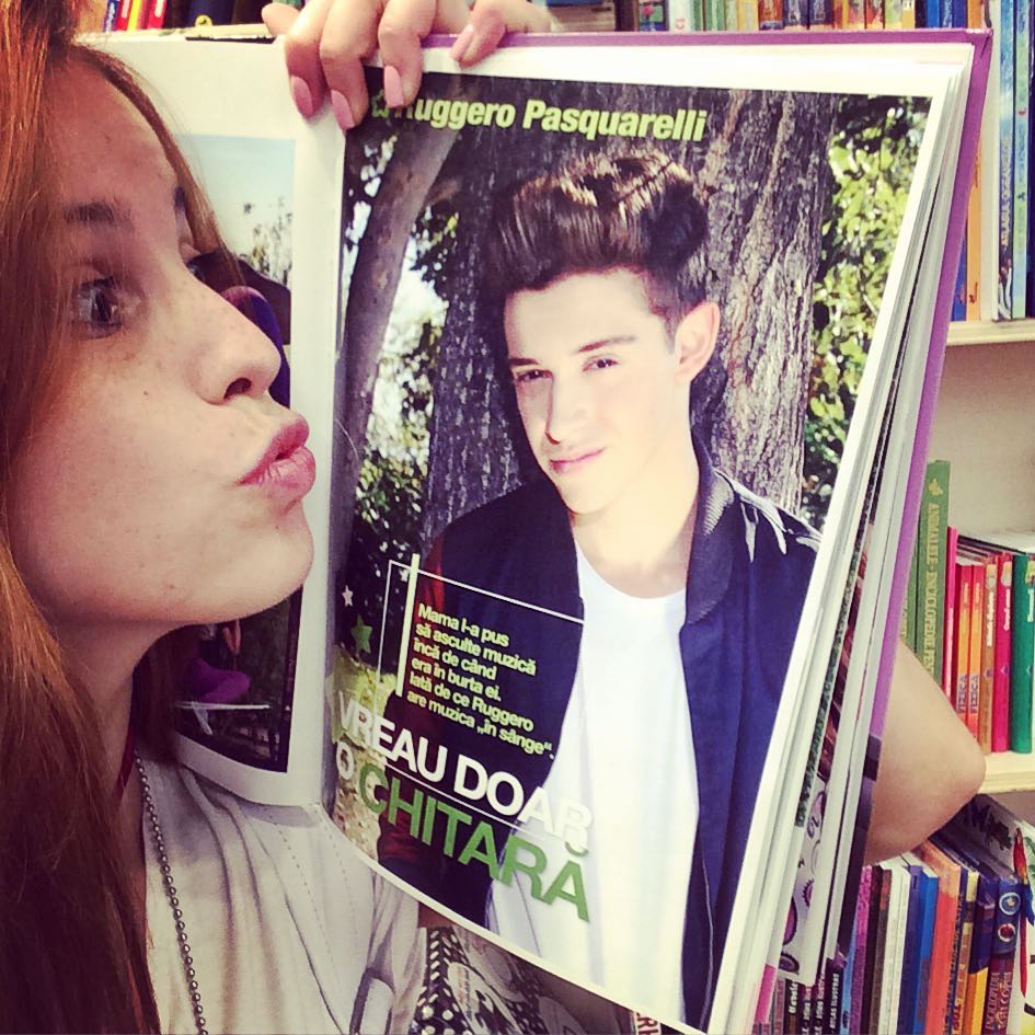 Así yo te extraño menos @ruggeropasquarelli aunque cada día te extraño mas y mas...