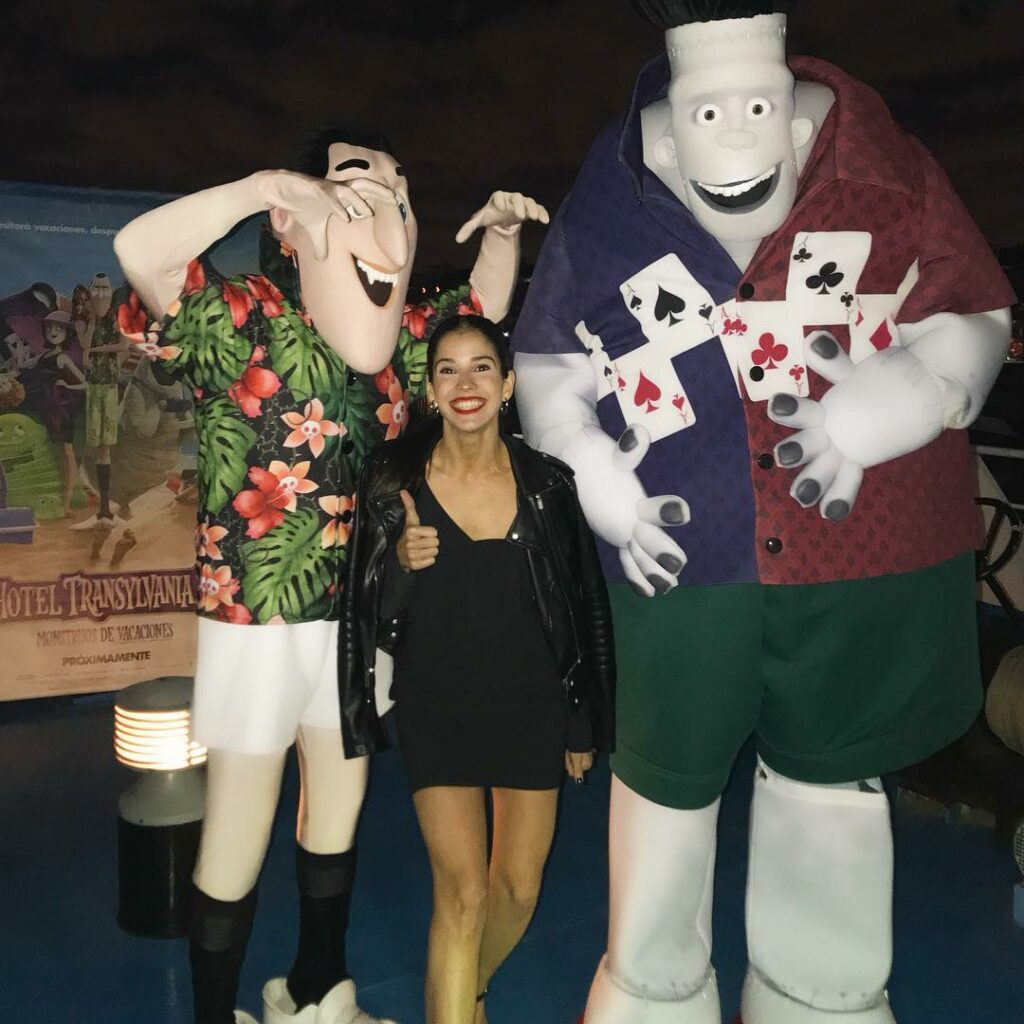 Atento que Ya se estrenó #HotelTransylvania3  Yo La fui a ver con mis sobrinos y...