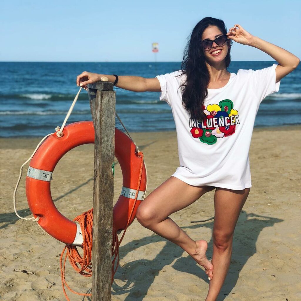 Hoy soy la influencer guardavidas !  Me encanto esta remera y por eso la compre ...