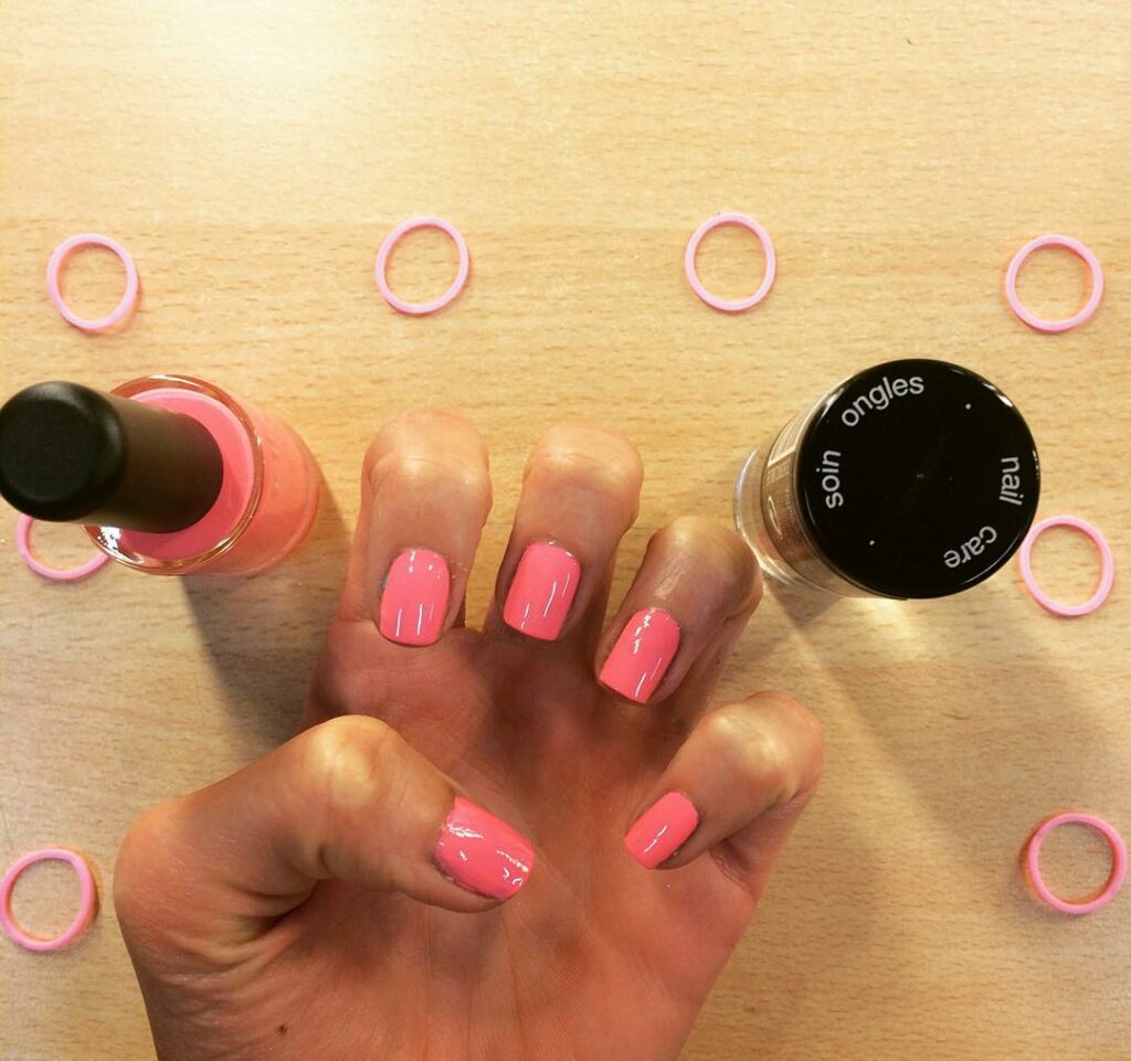 Y el color elegido del día es ROSA  les gusta ?...