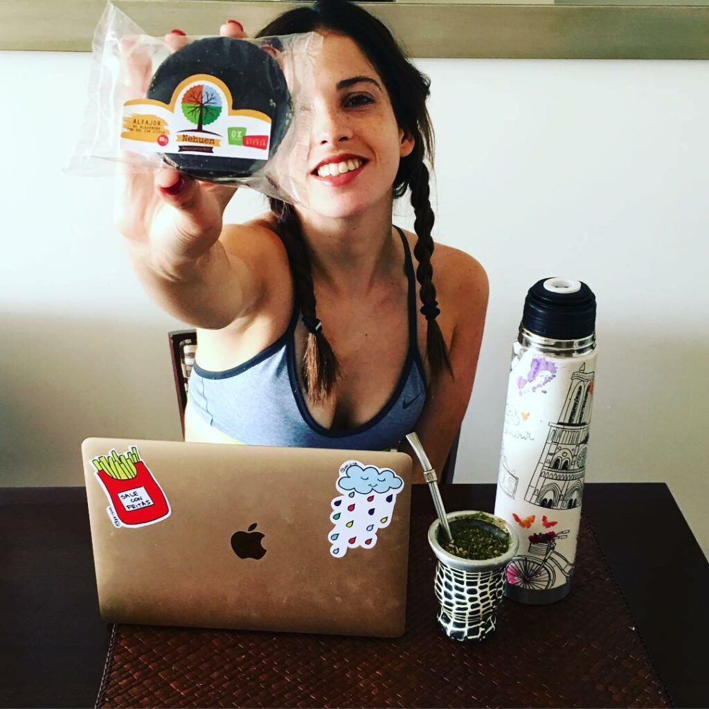 Buen Día !!!! Arrancando está mañana  + rico desayuno  @nehuennatural  Feliz lun...