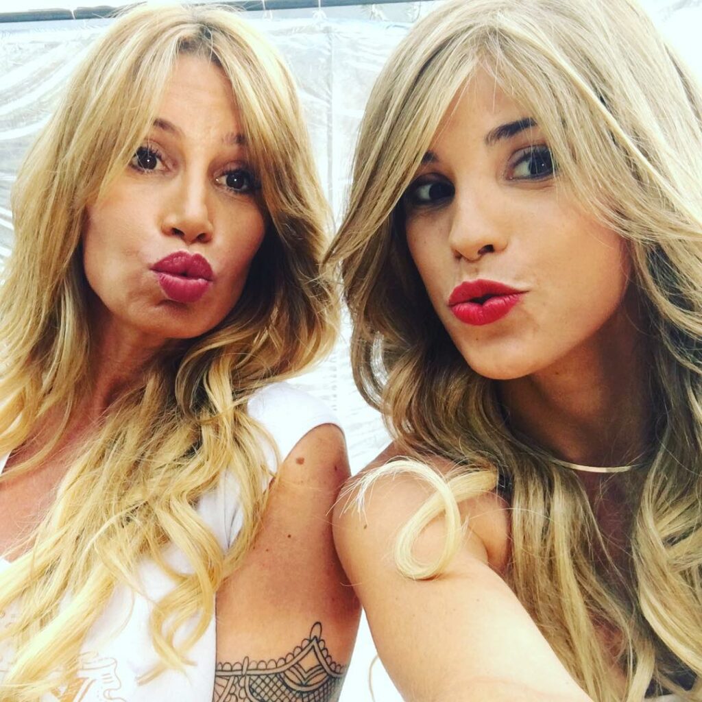 Iguales? @flor_de_p  #QuieroVivirATuLado ...