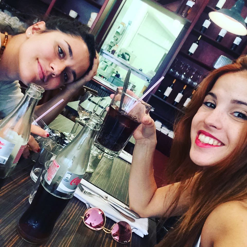 Nosotras si que disfrutamos de un día libre !  buen comienzo de semana a tutti!...