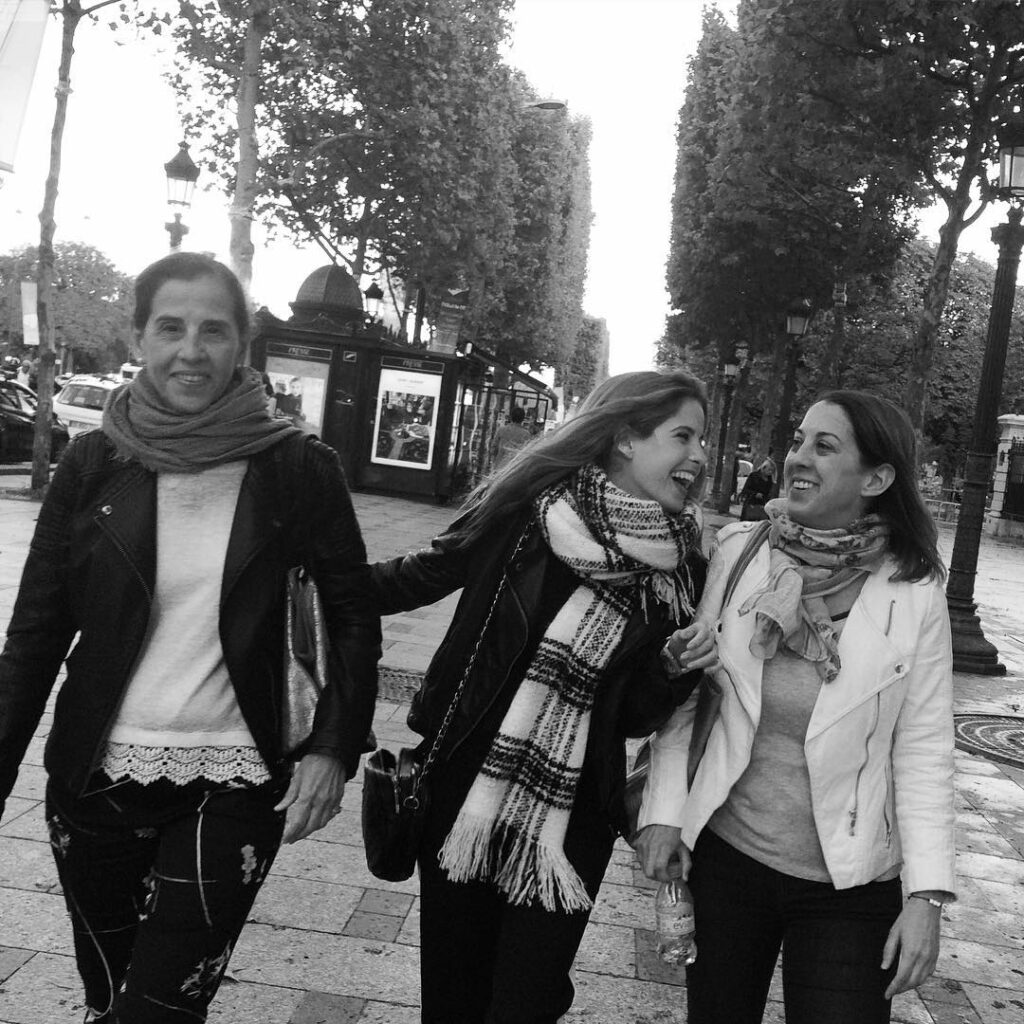 Reencuentro y yo estoy así  feliz! @lumolfese @lalilomartinez ...