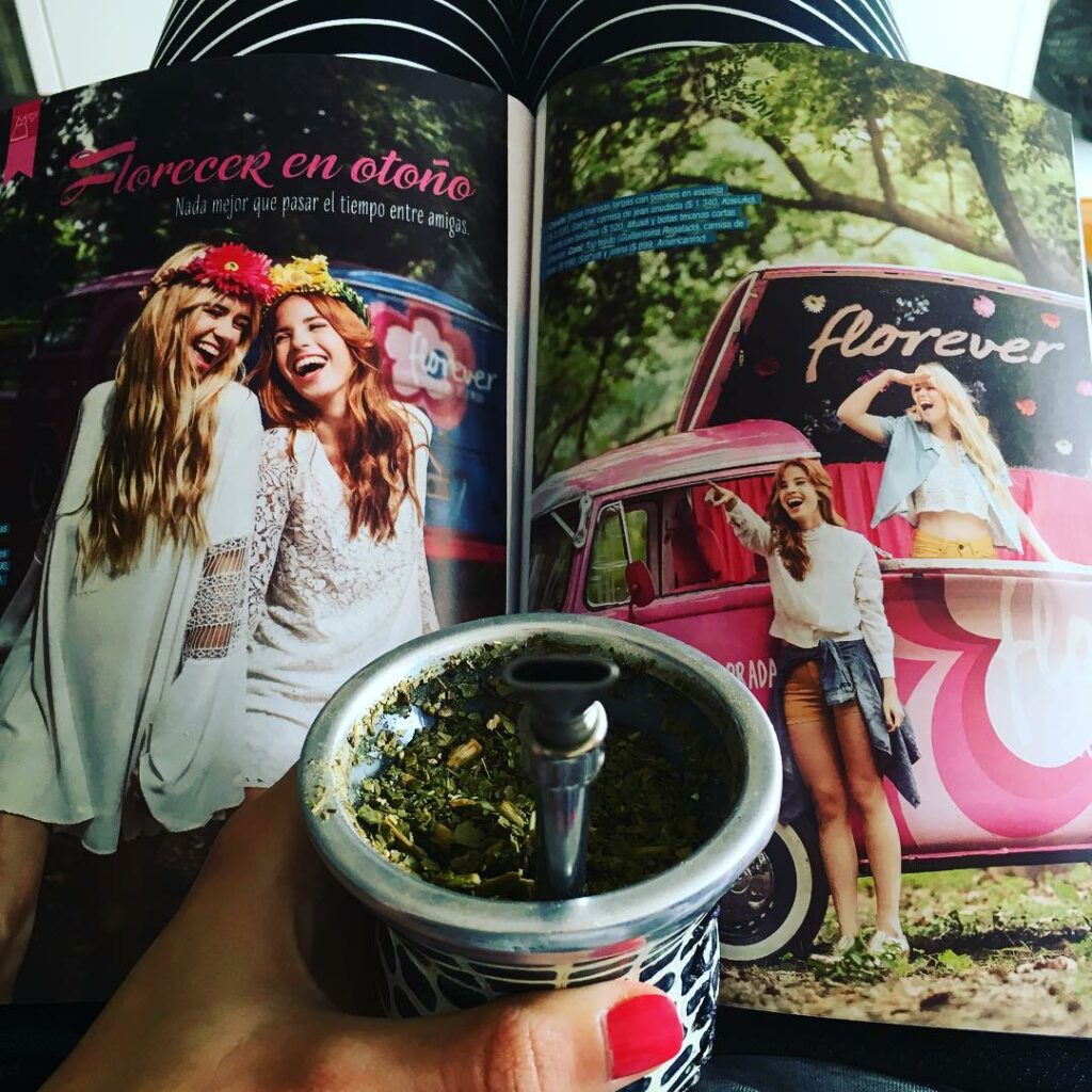 Buen día amigos ! Ya amanecí ya corri 11k y ahora relax leyendo la nueva @parate...