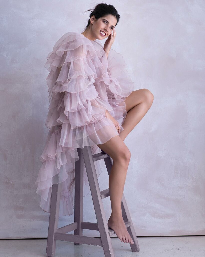 Cande Molfese: M i e r c o l e s ! Hola amigos !!! Como andan????? Yo todo de 10 ! Disfruta l… M i e r c o l e s ! Hola amigos !!! Como andan????? Yo todo de 10 ! Disfruta l...