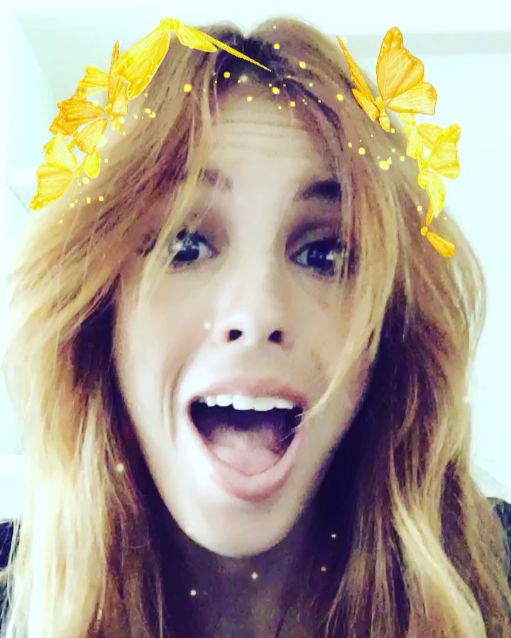 Buen día!Una mañana cantada!  Síganme los buenos en snapchat Candemolfeseok...